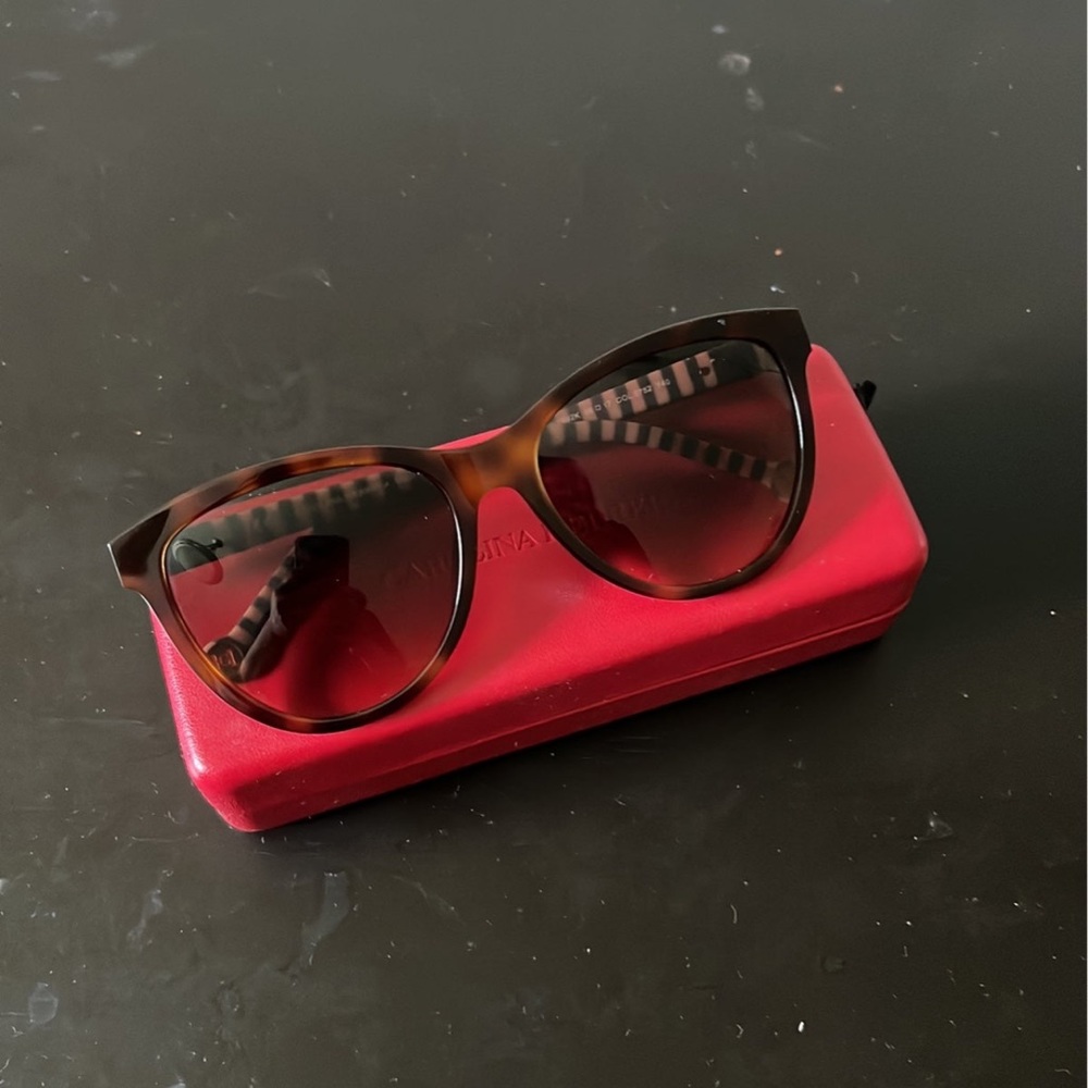 Carolina herrera sunglass,SALE
